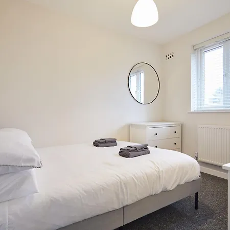 Unique 5 Bedroom Fully Upgraded With Parking X4 Norwich Exterior photo