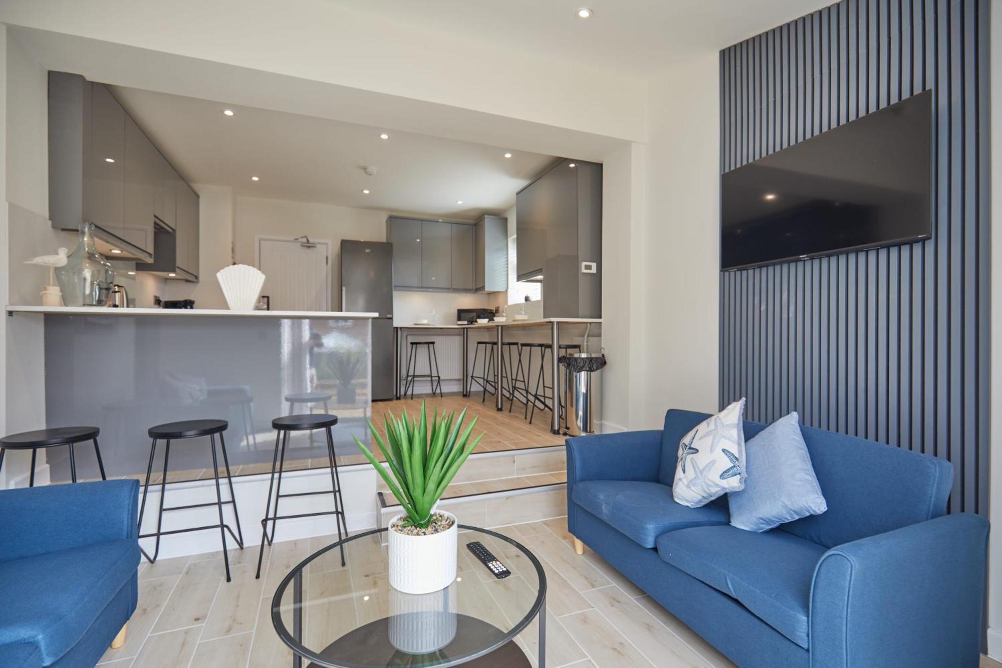 Unique 5 Bedroom Fully Upgraded With Parking X4 Norwich