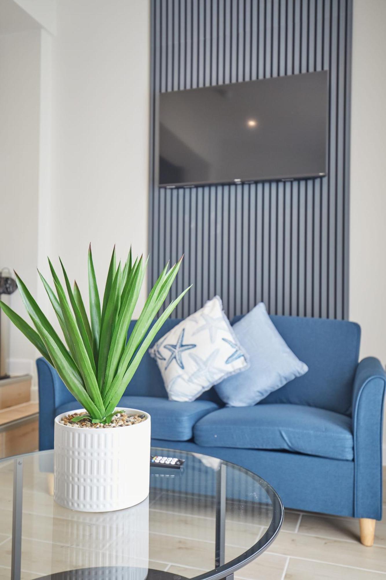 Unique 5 Bedroom Fully Upgraded With Parking X4 Сasa de vacaciones