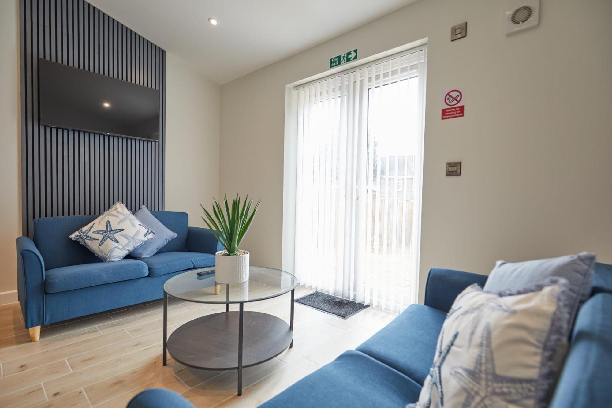 Unique 5 Bedroom Fully Upgraded With Parking X4 Norwich