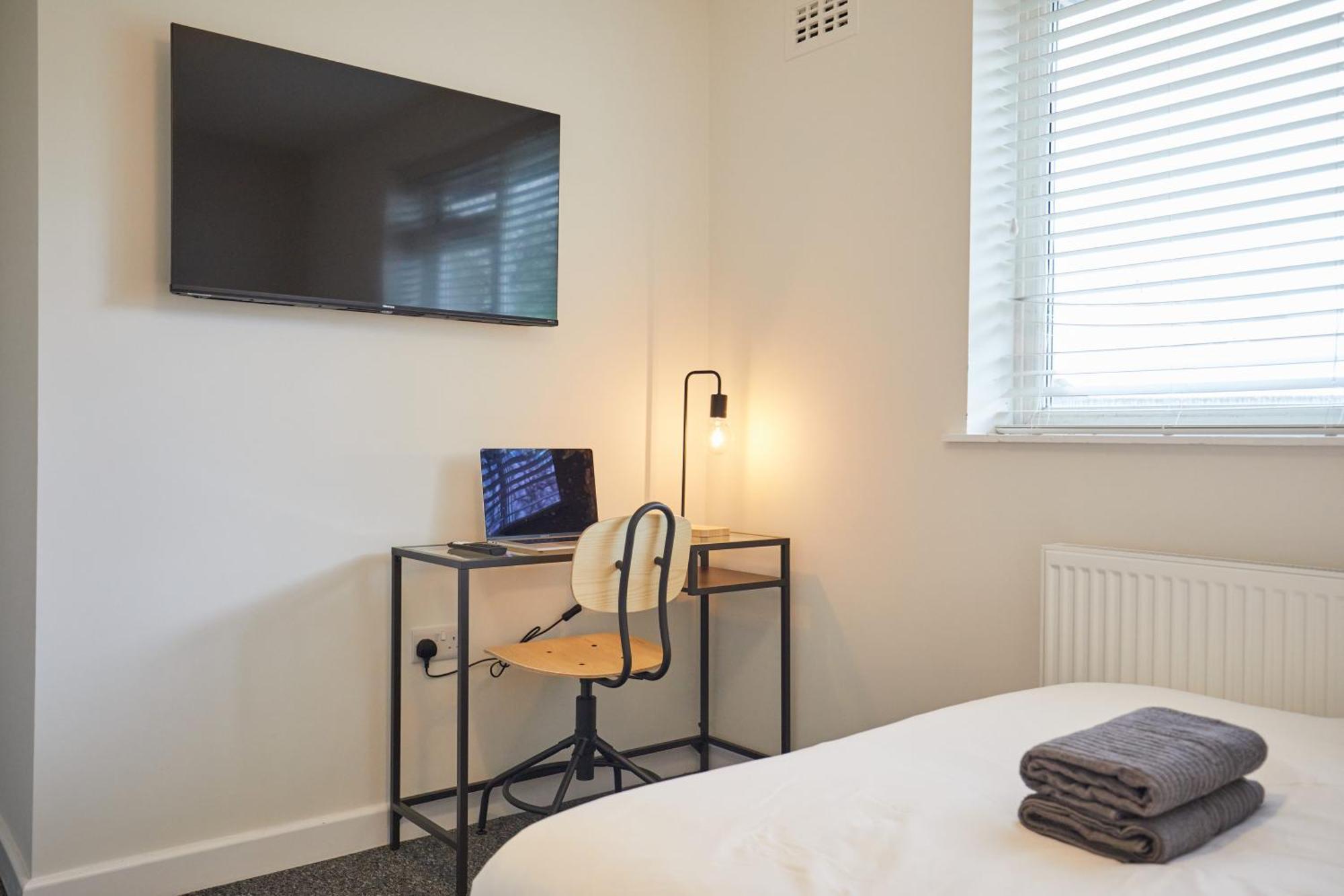 Unique 5 Bedroom Fully Upgraded With Parking X4 Holiday home Norwich