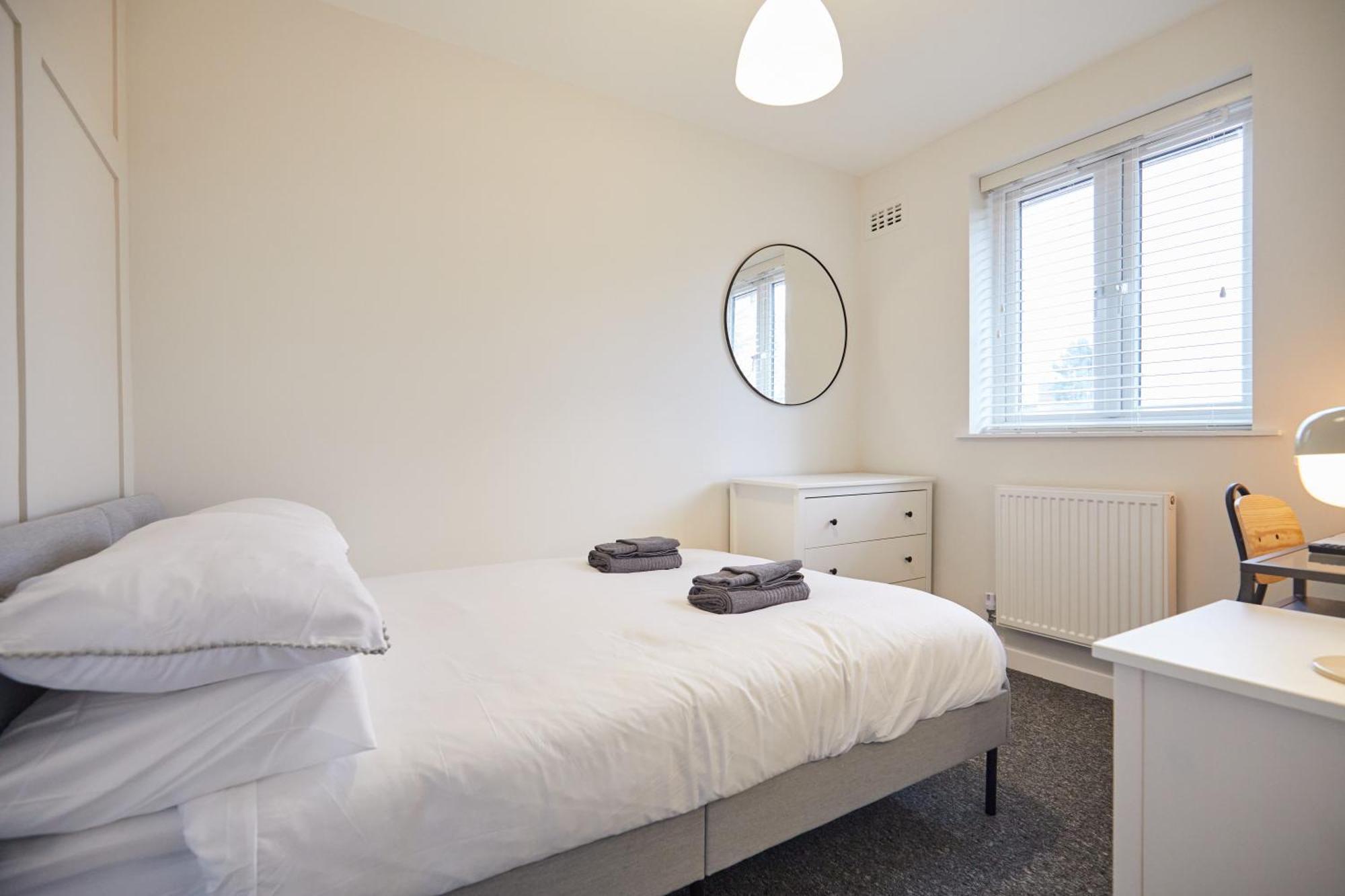 Unique 5 Bedroom Fully Upgraded With Parking X4 Norwich